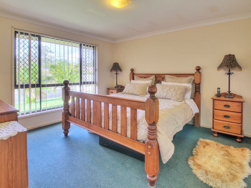 49 Colisa Crescent, Regents Park QLD 4118