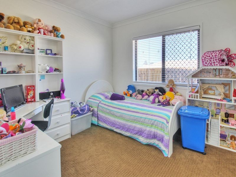 61 Outlook Drive, Waterford QLD 4133