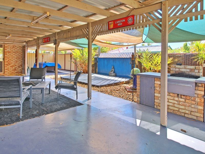 16 Owens Crescent, Regents Park QLD 4118