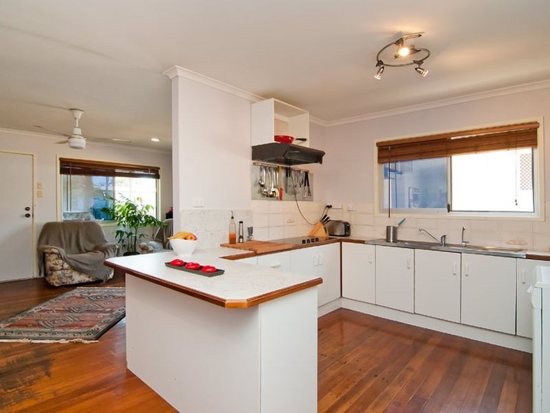 14 Waratah Drive, Crestmead QLD 4132