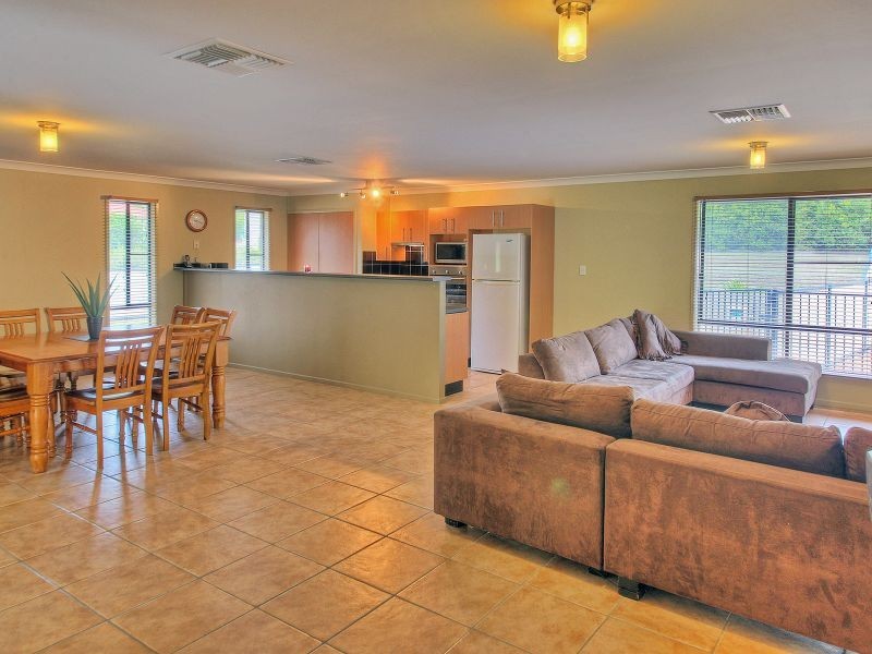 106-108 Laurina Drive, New Beith QLD 4124