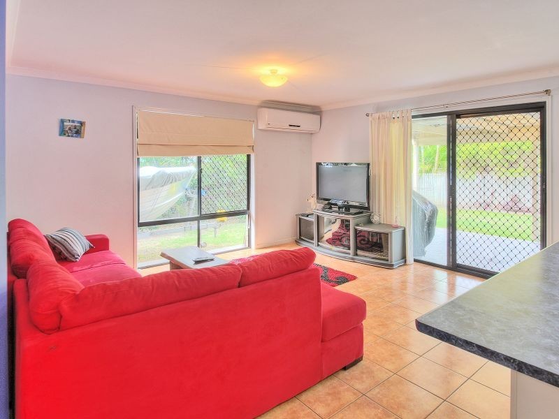 9 Weranga Place, Parkinson QLD 4115