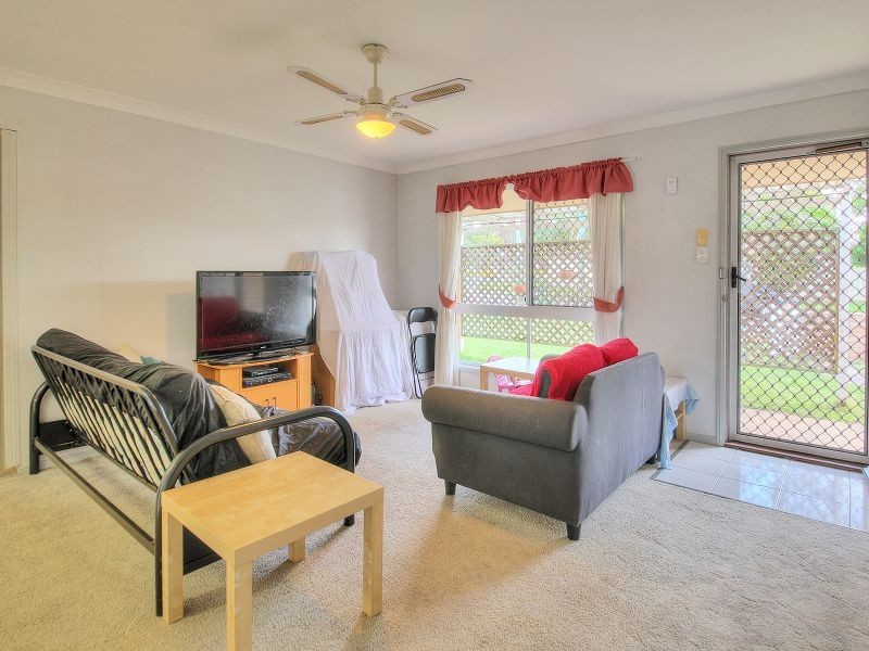 1A – 1B Helmet Court, Hillcrest QLD 4118