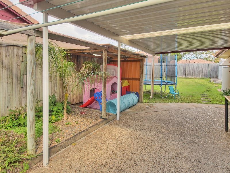 1A – 1B Helmet Court, Hillcrest QLD 4118