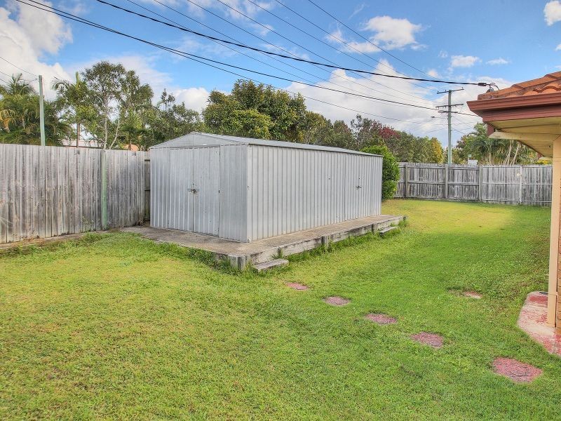 1A – 1B Helmet Court, Hillcrest QLD 4118