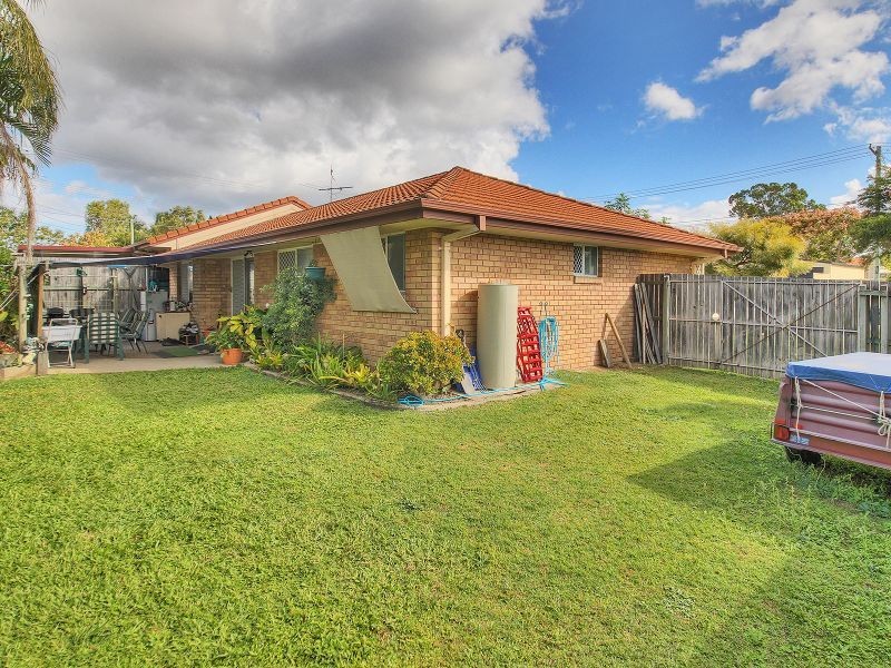 1A – 1B Helmet Court, Hillcrest QLD 4118