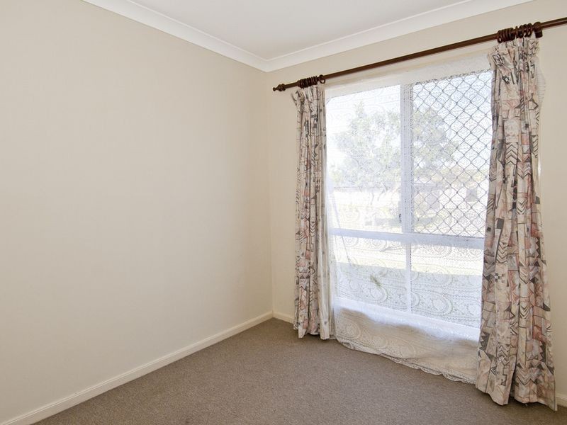 25 Calder Court, Crestmead QLD 4132