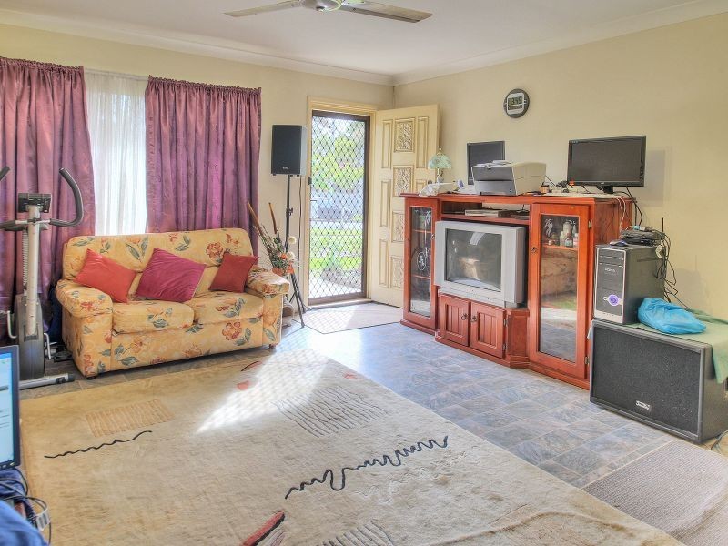 24 Ranchwood Avenue, Browns Plains QLD 4118