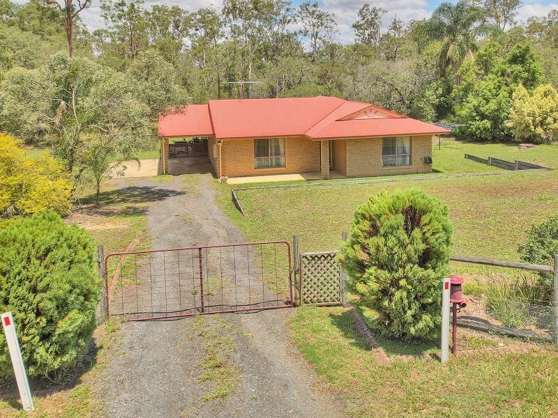 174 Merluna Road, Park Ridge South QLD 4125