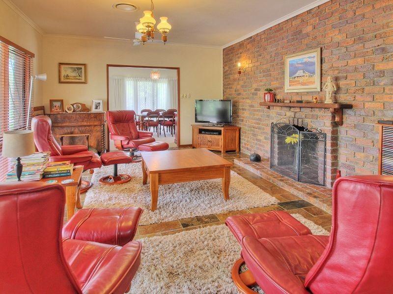 1953 Chambers Flat Road, Munruben QLD 4125