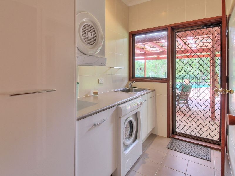 1953 Chambers Flat Road, Munruben QLD 4125