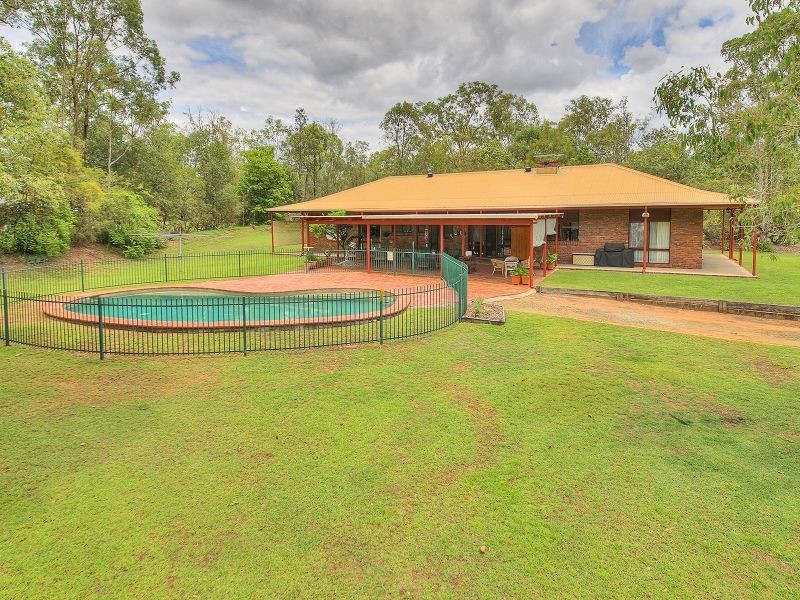 1953 Chambers Flat Road, Munruben QLD 4125