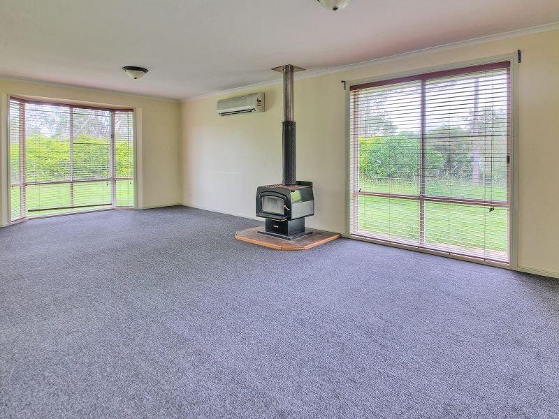 51 Dandaraga Court, Chambers Flat QLD 4133