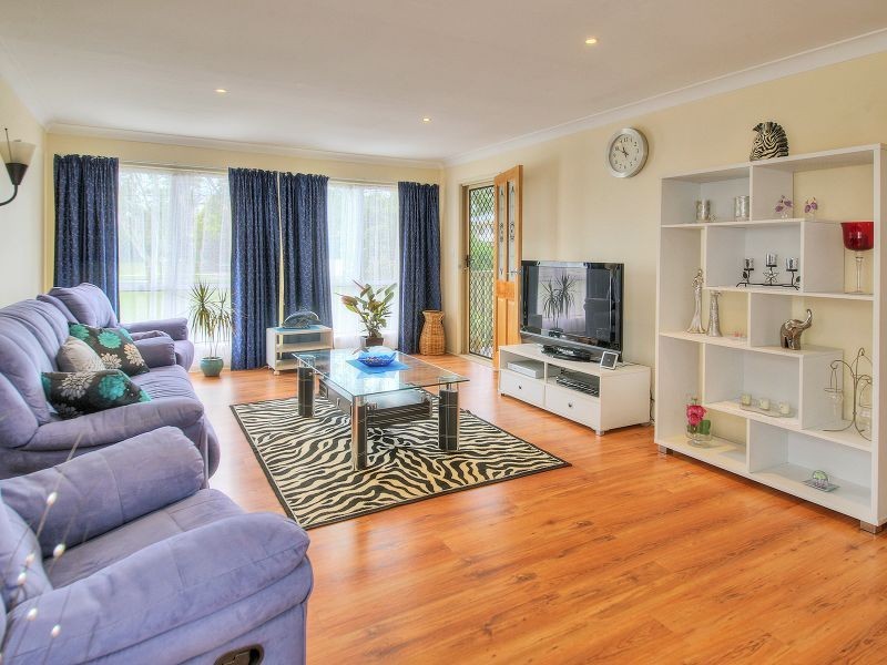 15 Trulson Drive, Crestmead QLD 4132