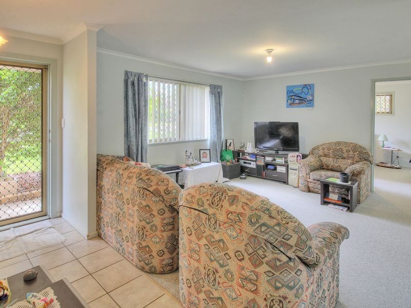 20 Solandra Circuit, Regents Park QLD 4118