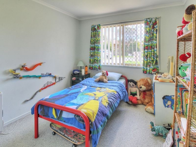 20 Solandra Circuit, Regents Park QLD 4118