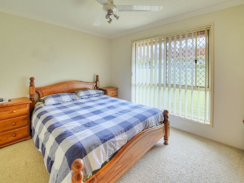42 Durham Court, Park Ridge South QLD 4125