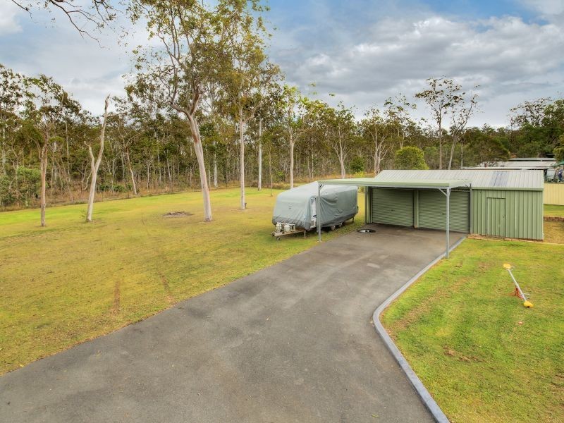 42 Durham Court, Park Ridge South QLD 4125