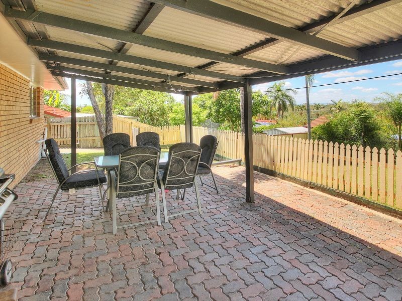 15 Algol Street, Regents Park QLD 4118