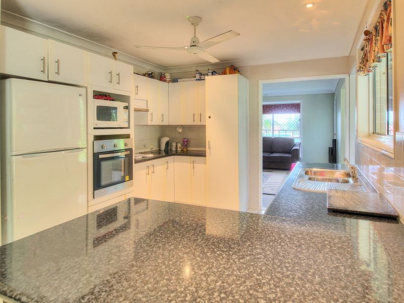 13 Greygum Court, Regents Park QLD 4118