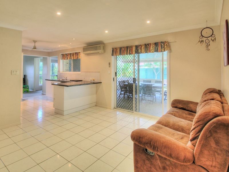 13 Greygum Court, Regents Park QLD 4118