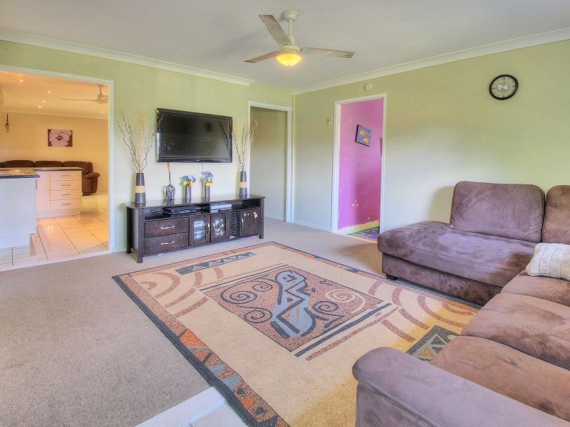 13 Greygum Court, Regents Park QLD 4118