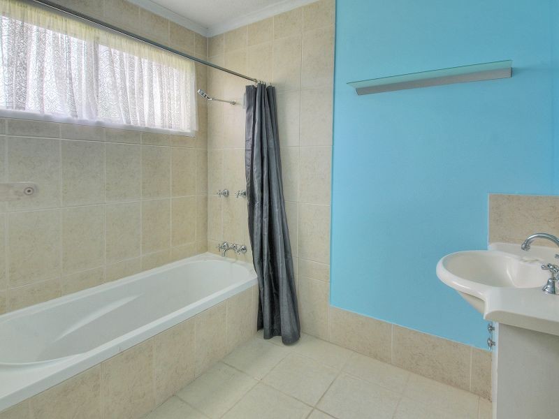 5 Hakea Street, Crestmead QLD 4132