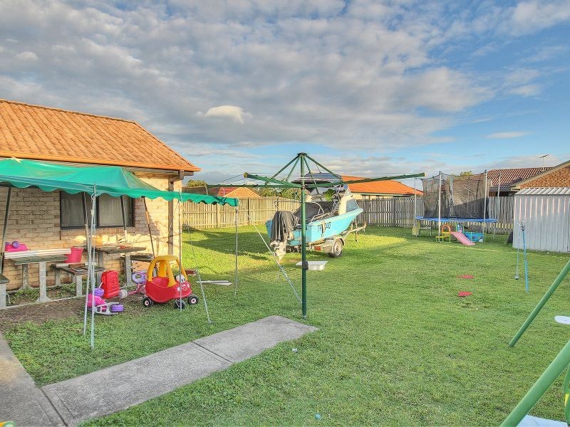 10 Nicole Place, Crestmead QLD 4132