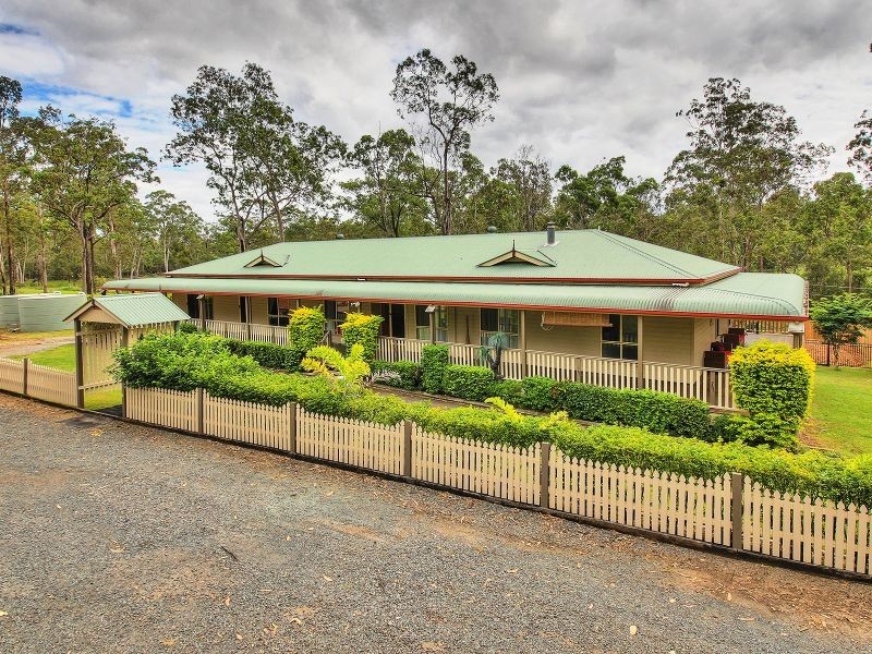 22 Willandra Road, Greenbank QLD 4124