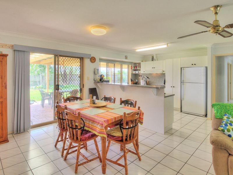 20 Olivia Court, Regents Park QLD 4118