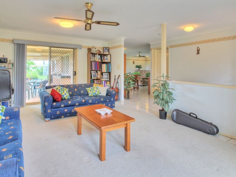 20 Olivia Court, Regents Park QLD 4118