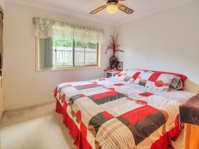 20 Olivia Court, Regents Park QLD 4118
