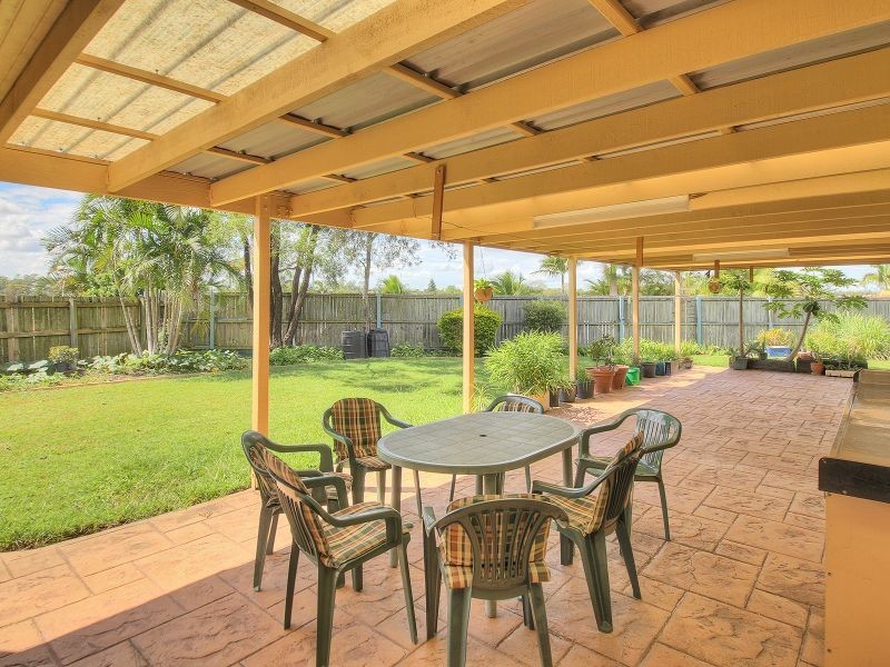 20 Olivia Court, Regents Park QLD 4118