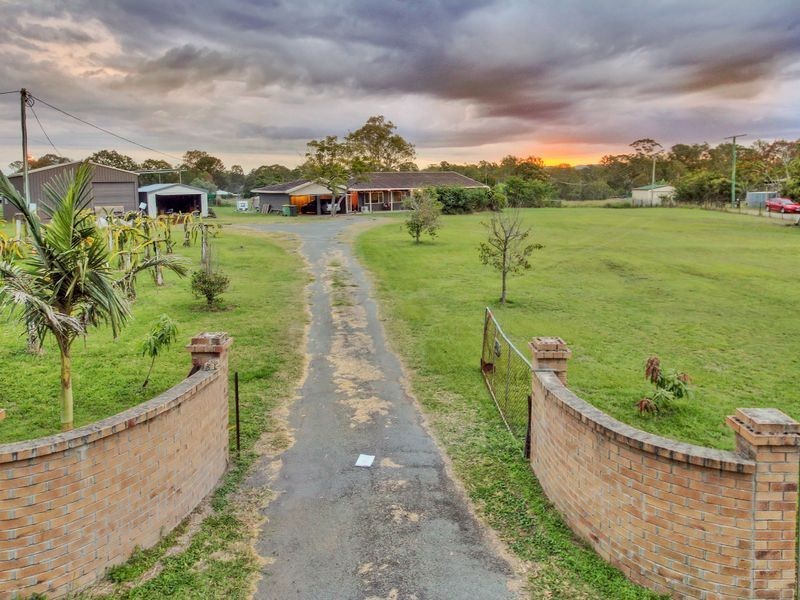 54 Beryl Parade, North Maclean QLD 4280