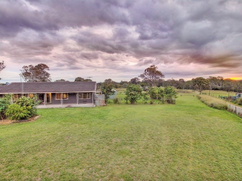 54 Beryl Parade, North Maclean QLD 4280