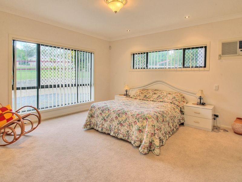 18 Kangaroo Close, Greenbank QLD 4124