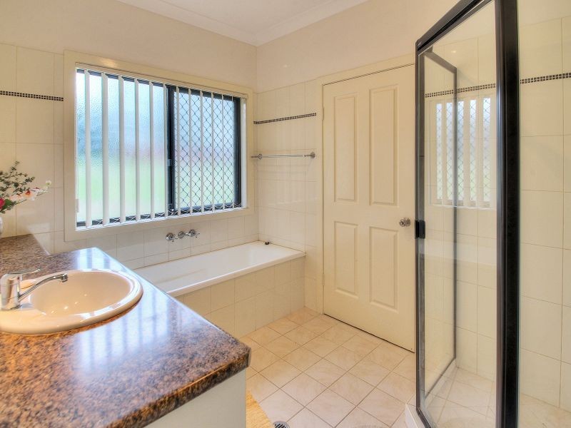 18 Kangaroo Close, Greenbank QLD 4124