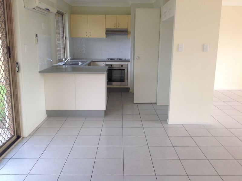 8 Lahore Street, Crestmead QLD 4132
