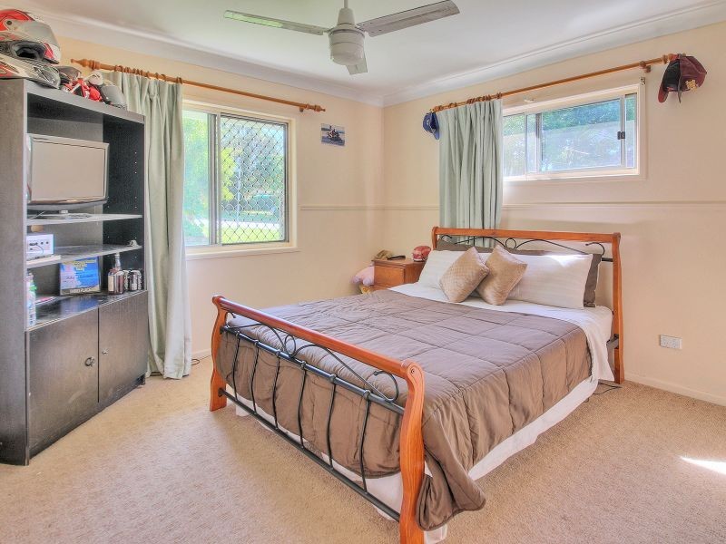 25 Parklands Drive, Boronia Heights QLD 4124