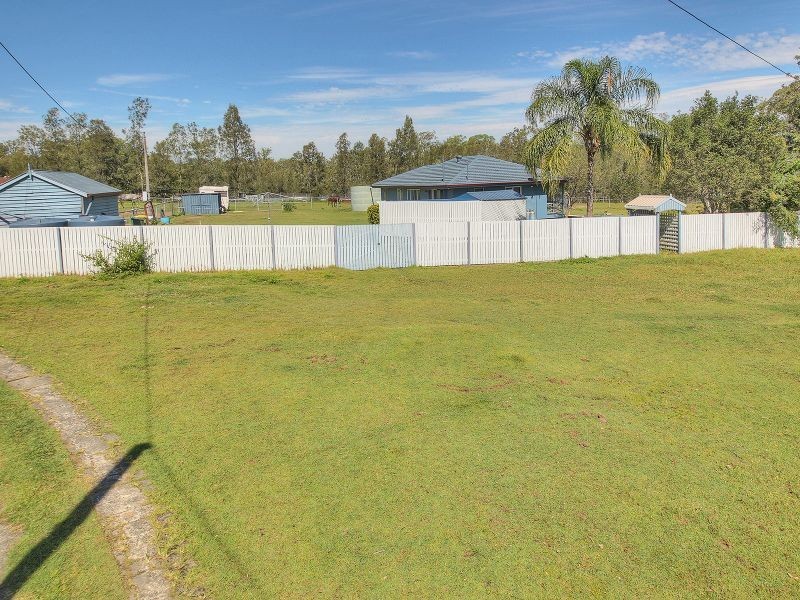23 Rosina Road, North Maclean QLD 4280