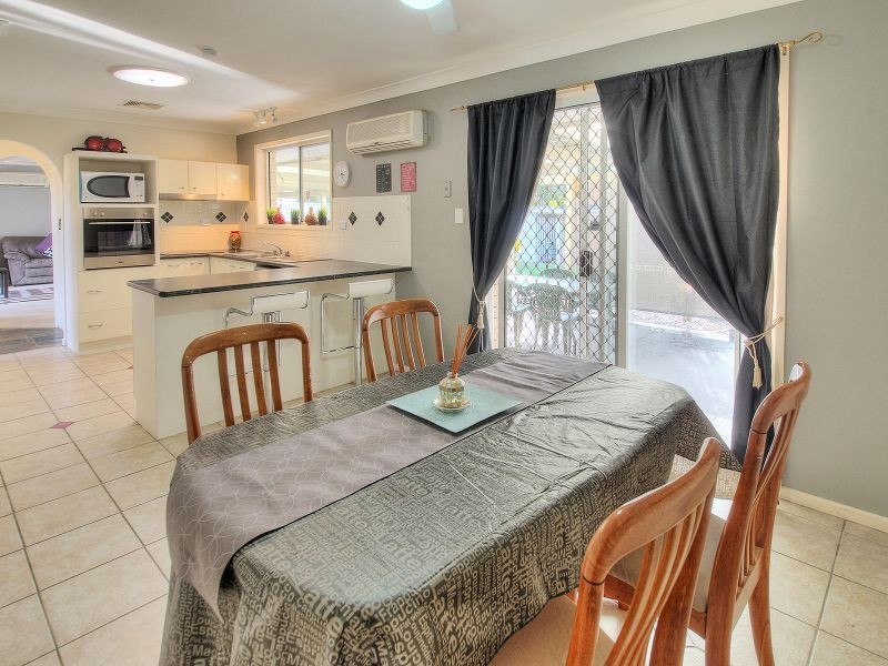 35 Samantha Street, Boronia Heights QLD 4124