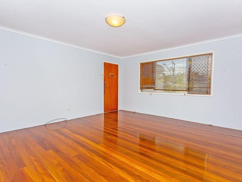 12 Waratah Drive, Crestmead QLD 4132