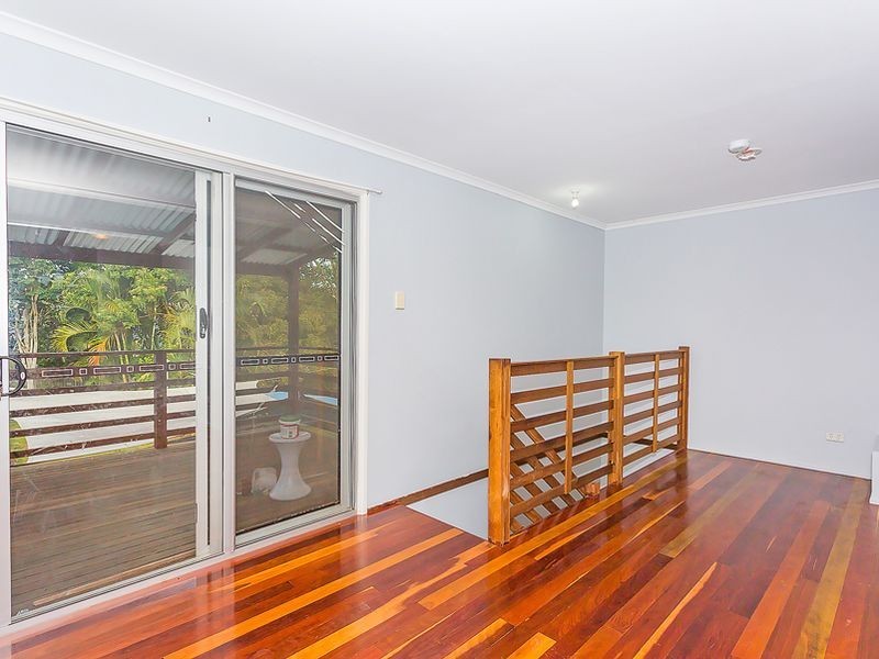 12 Waratah Drive, Crestmead QLD 4132