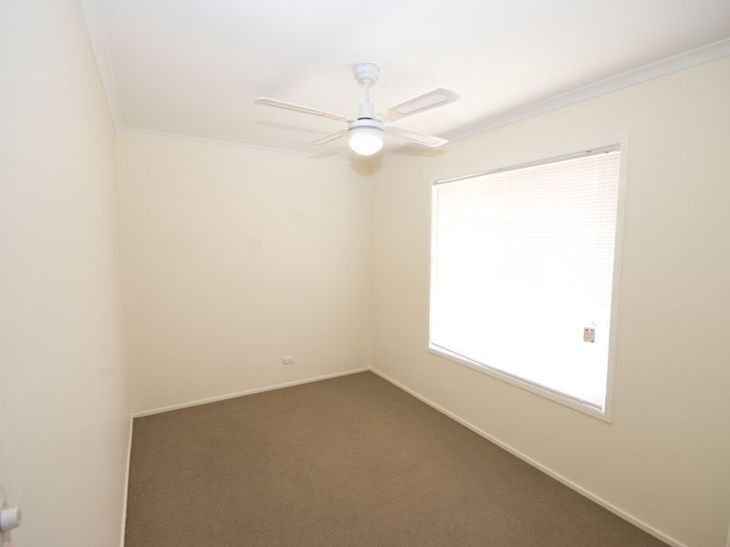 24 Regency Drive, Regents Park QLD 4118