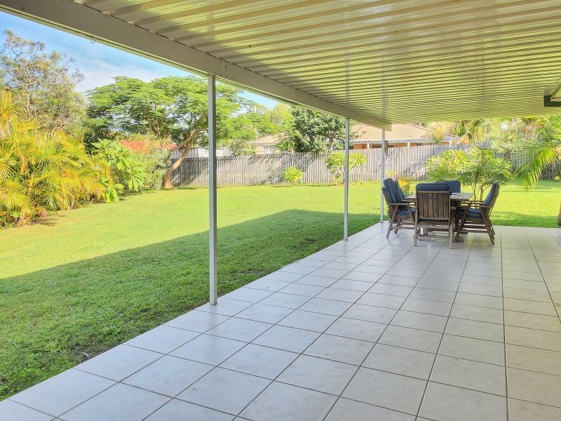 6 Watkinsia Court, Regents Park QLD 4118