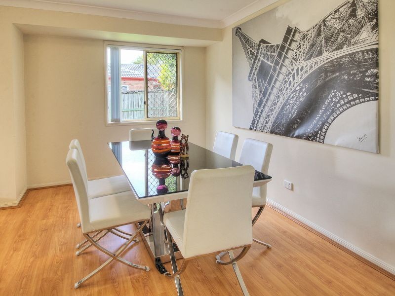 22 Fromelles Court, Regents Park QLD 4118