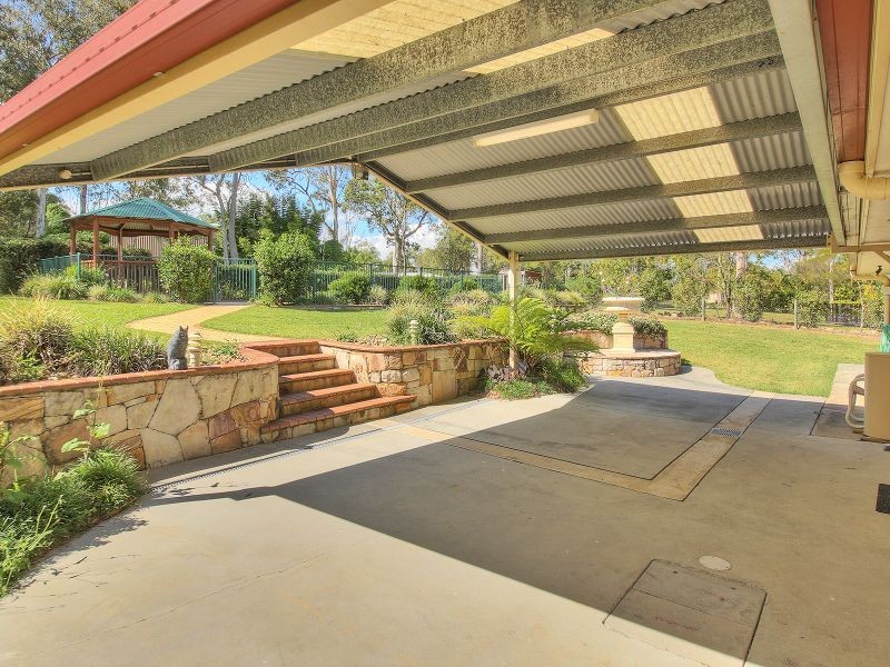 111 Thylungra Road, Park Ridge South QLD 4125