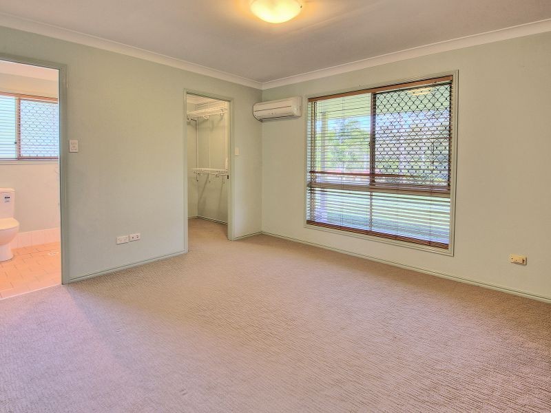 111 Thylungra Road, Park Ridge South QLD 4125