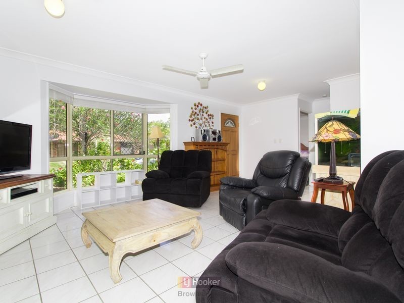 10 Oakwood Drive, Waterford West QLD 4133