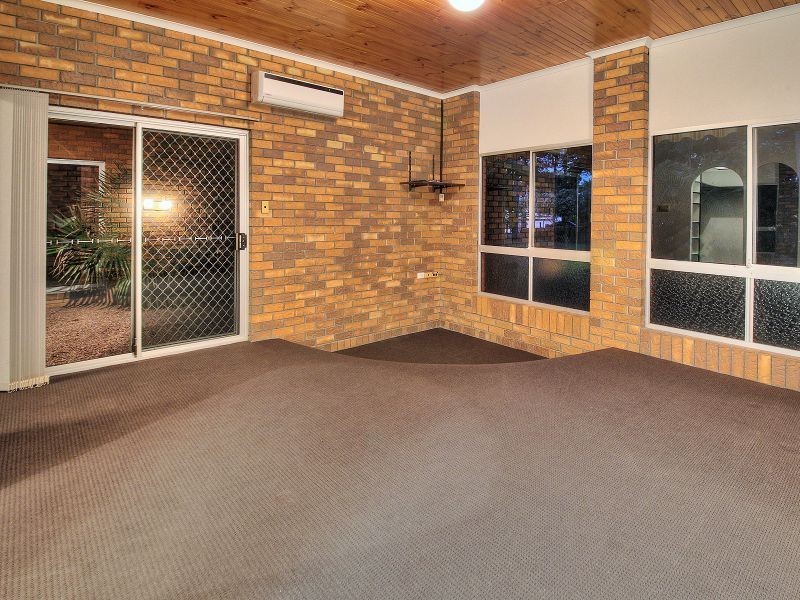 329 Middle Road, Boronia Heights QLD 4124